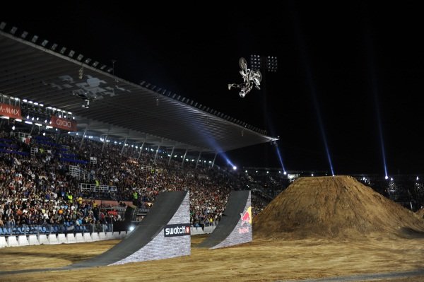 В Риме завершились соревнования финала Мирового тура Red Bull X-Fighters 2010